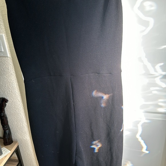 Stretchy off the shoulder jumper by fashion nova - Picture 4 of 4